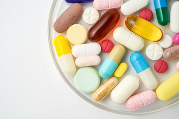 vitamin supplements capsules pill, softgel, fish oil, omega 3, vitamin E