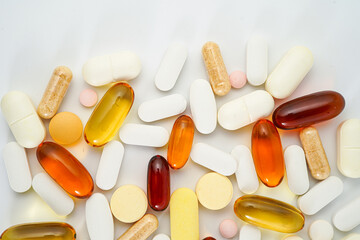 vitamin supplements capsules pill, softgel, fish oil, omega 3, vitamin E