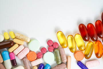 vitamin supplements capsules pill, softgel, fish oil, omega 3, vitamin E