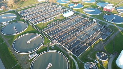 Large-scale wastewater recycling and filtration plant