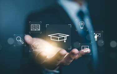 learn icon, online training on a laptop. Concept of a platform for digital education, teaching a course. Curriculum learning online, business technology. a study from the webinar, Innovation E-learnin
