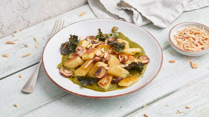 Gnocchi with kale sauce 