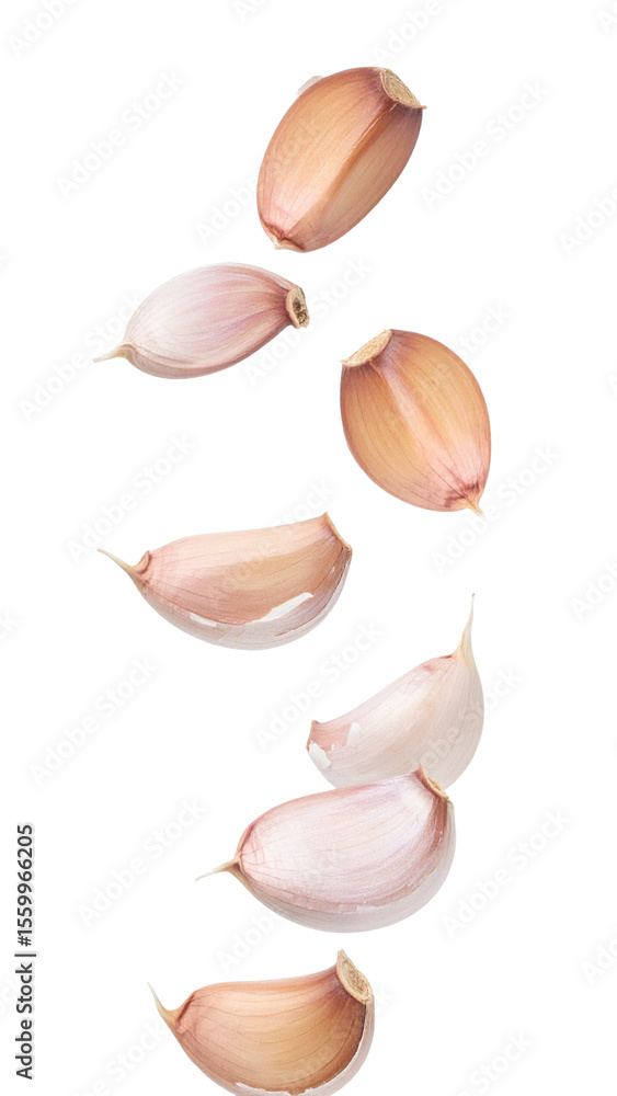 Poster fresh garlic cloves falling against a transparent background, creating a dynamic and flavorful visua