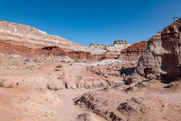 Toadstool Hoodoos Trail, Kane County, Utah geology. Entrada Sandstone with Carmel Formation, upper unit (Middle Jurassic). slope-forming and earthy-weathering. Sedimentary. Mesa is Dakota Formation	
