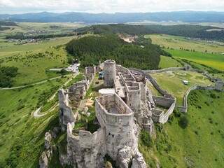 Spiski zamek - Słowacja - NAjwiększy zamek na SŁowacji piękne położony - zdjęcia wykonane dronem © Konrad