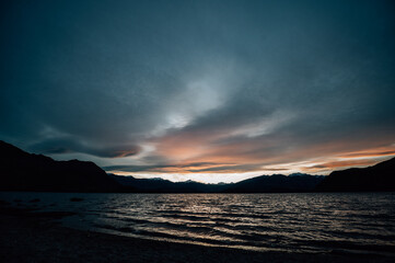 Sunset in Wanaka Lake, New Zealand