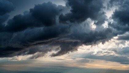 Obraz premium evening background of sky with clouds the sky is covered with rain clouds