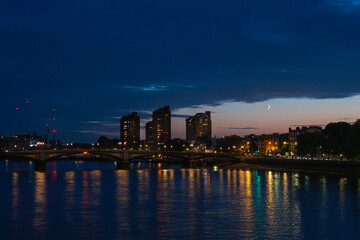 Fototapeta premium Crescent moon skyline