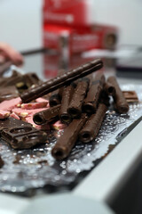 barquillos cubiertos de chocolate