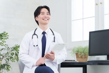 笑顔の医者