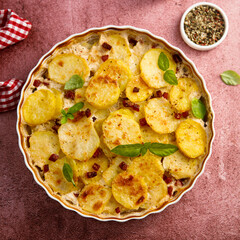 Potato gratin with bacon