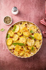Potato gratin with bacon