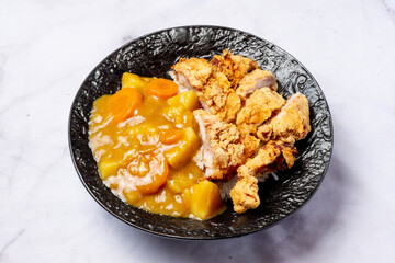 Chicken curry spécialité asiatique
