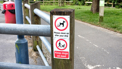 pick up dog mess sign