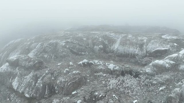 MONTA&Ntilde;A