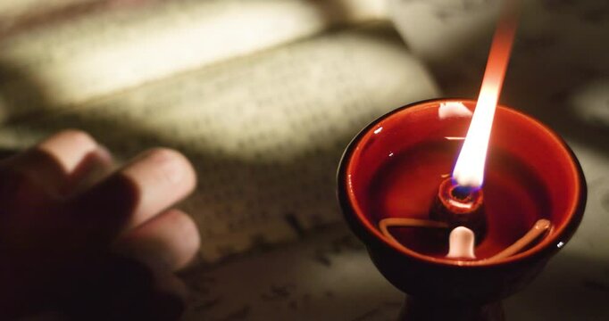 Young China Speaks of Movable Type Printing
