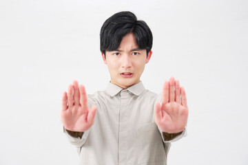 男性　禁止のポーズ　20代　白背景