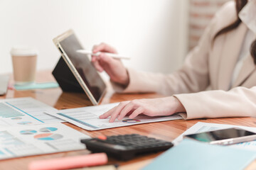 Enhance your business analysis skills by mastering data visualization techniques and effective spreadsheet management