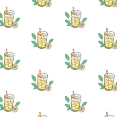 A seamless pattern featuring illustrated glasses of lemonade with lemon slices and mint leaves on a white background. Bright and refreshing design.