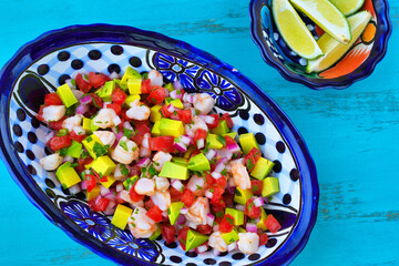 エビのセビーチェ（海老のセビーチェ）（セビチェ, セビッチェ）メキシコ料理 コピースペースあり Mexican shrimp ceviche（Mexican shrimp cebiche, Ceviche de camarón, Cebiche de camarón), copy space available
