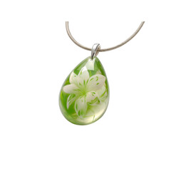 Obraz premium Elegant Green Resin Pendant Necklace with White Flower