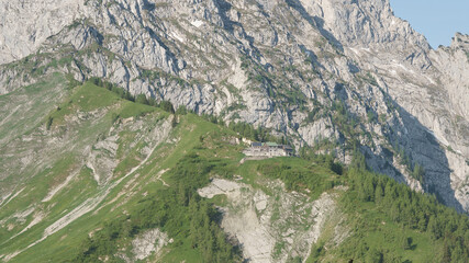 Aussicht auf das Purtschellerhaus im Berchtesgadener Land