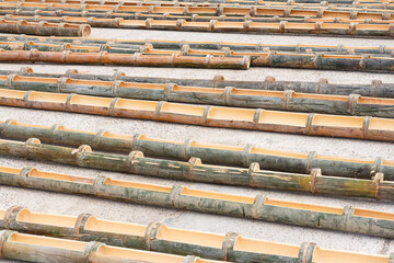 Bamboo trees are used as a water transmission rail.