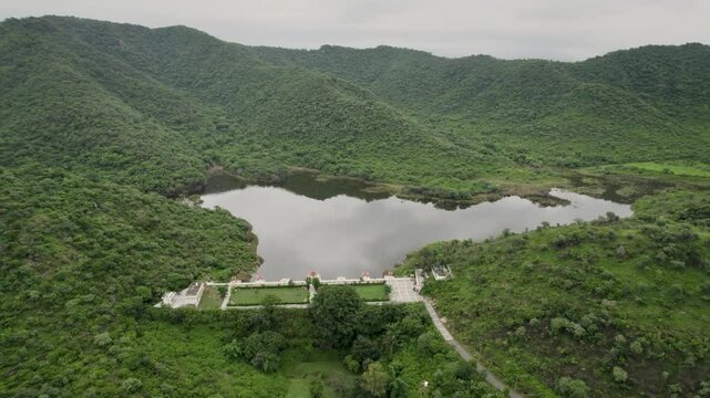 Beautiful cenotaphs by the lake at Purohito Ka Talab, Udaipur, India.