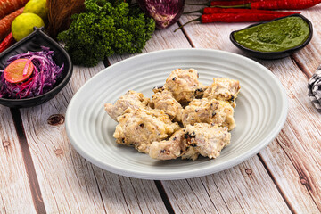 Chicken tikka with cream sauce