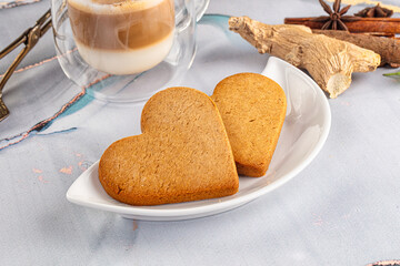Sweet ginger cookies for snack