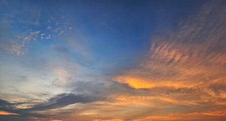 Fototapeta premium sunset sky with clouds