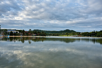 Silence and reflections on the lake of Saen Monourom