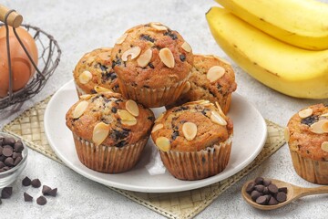 Muffin Pisang. Banana muffins are deliciously moist and tender. Made with ripe mashed bananas and simple pantry ingredients