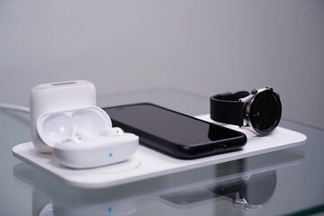 3-in-1 Wireless Charging Station for Smartphone, Earbuds, and Smartwatch