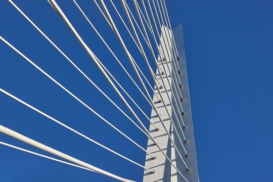 Cable bridge detail