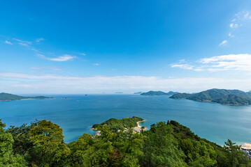 Fototapeta premium 高見山展望台から望む瀬戸内海の島々 広島県尾道市