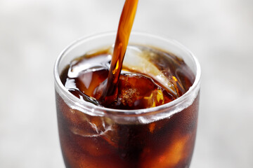 グラスに注いだアイスコーヒー　Iced coffee served in a glass