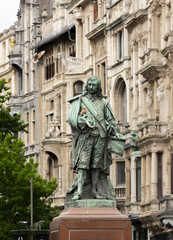 Fototapeta premium The David Teniers the Younger statue in Antwerp stands