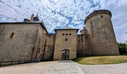 MANDEREN-RITZING / Château de Malbrouck (Moselle)