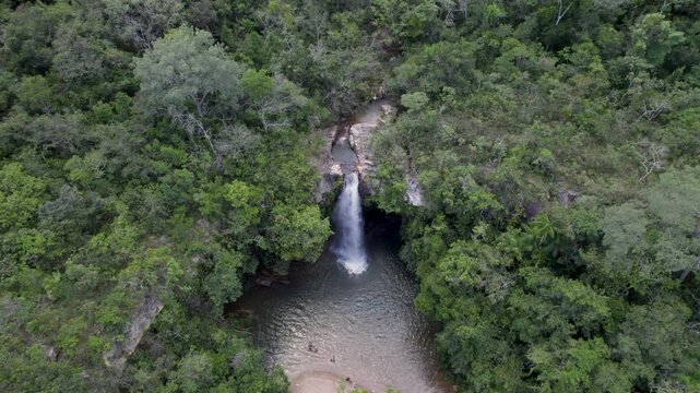 BRAZILIAN BIG AND BEAUTIFUL WATERFALL - CACHOEIRA DO ABADA, GOI&Aacute;S
