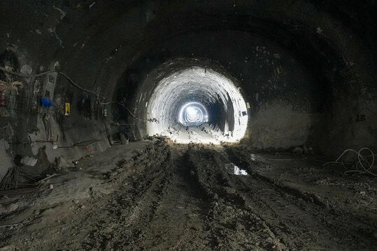 subway tunnel excavation construction