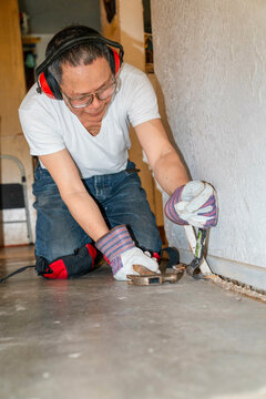 using tools home renovation