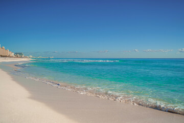 Sea shore on the Caribbean beach in the Zona Hoteleria in Cancun.