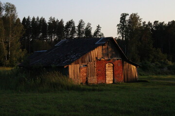 Fototapeta premium old wooden house