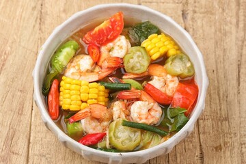 Gangan Udang or Sayur Asem Palembang has a combination of spicy, savory and slightly sour flavors.