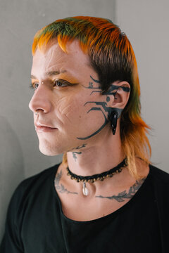tattooed people hairstyle
