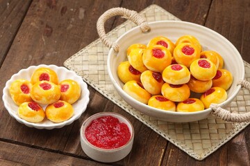 Thumbprint cookies are a method of making dry cakes by forming the cake into a round shape and then pressing the center with your thumb
