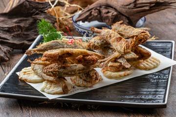 Deep-fried small yellow croaker