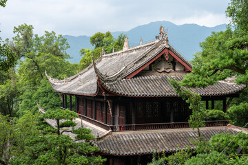 Exploring the ancient architecture and natural beauty of dujiang