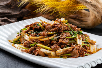 Stir-fried Lamb with Scallions